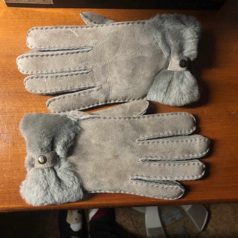 UGG Gloves